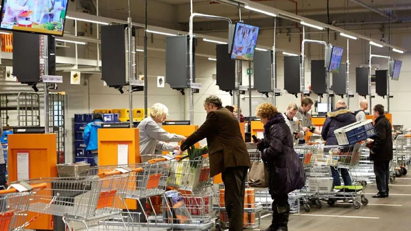 Süpermarket devi 100 mağazasını satacak, pazardan çıkacak