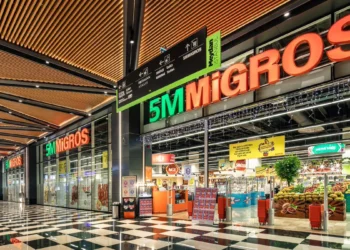 Migros, taşeron dağıtım merkezi çalışanlarını kadrosuna kattı