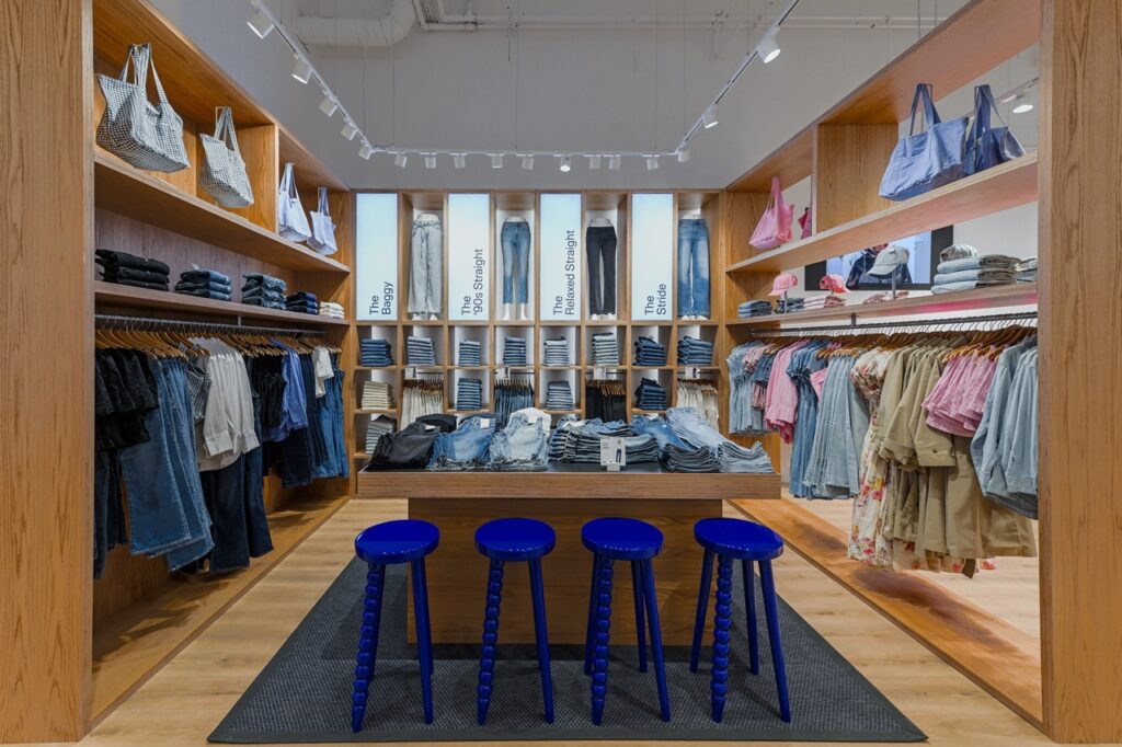 Gap, yeni mağaza düzeninin Türkiye’deki ilk mağazasını Akasya’da açtı