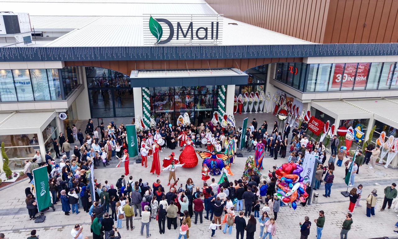 3,5 Milyar TL’lik DMall AVM kapılarını açtı